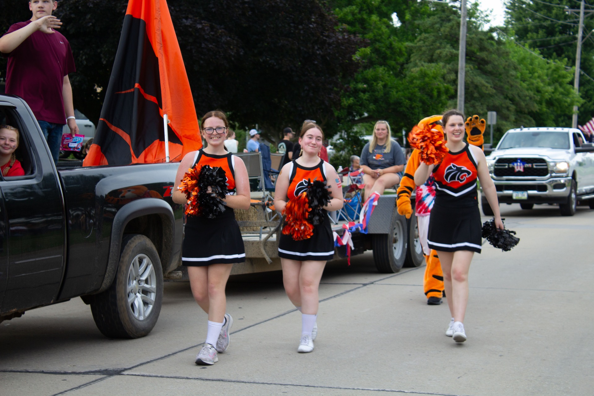 Grinnell cheerleaders